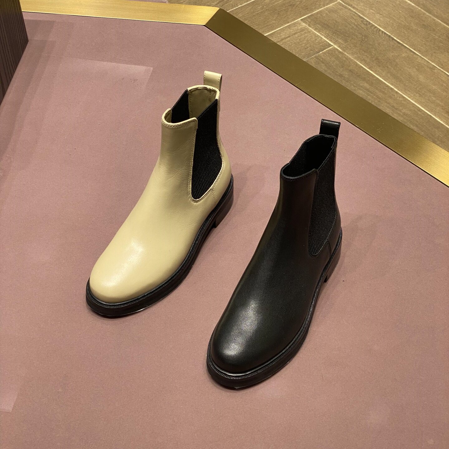 露娜女鞋秋冬圆头平跟真皮切尔西靴时尚套筒短靴女户外靴SL322037
