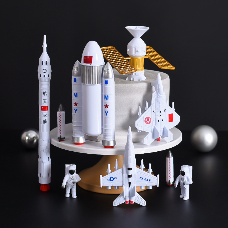 航天飞机火箭宇航员星球太空主题儿童小男孩蛋糕装饰模型探险摆件