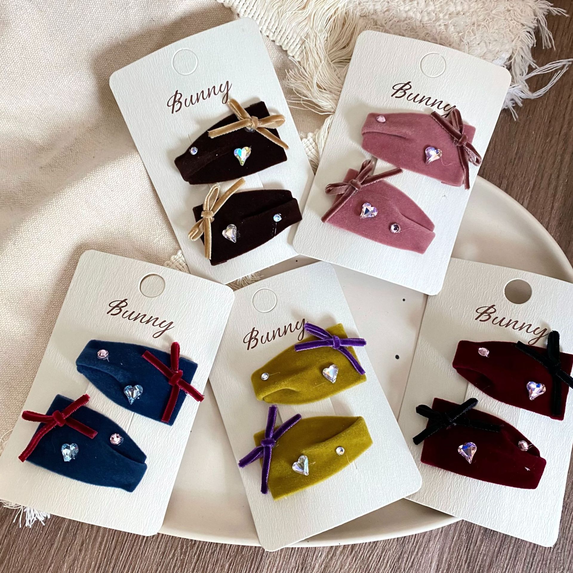 新款丝绒烫钻蝴蝶结儿童