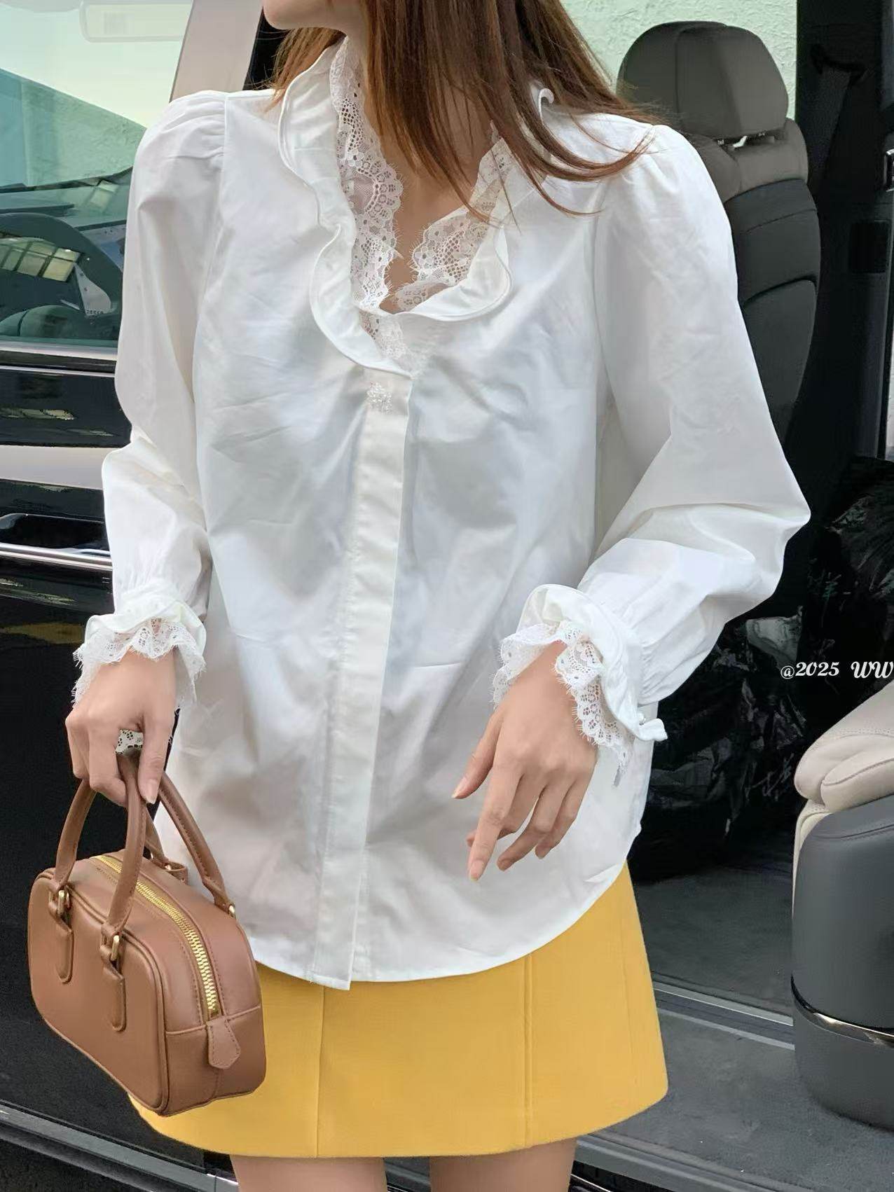 欧洲站2026春季新款V+.com时尚蕾丝荷叶V领长袖衬衫宽松百搭上衣