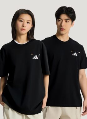 阿迪达斯男女情侣纯棉圆领宽松运动短袖T恤KX4873/KX4872/KX4870