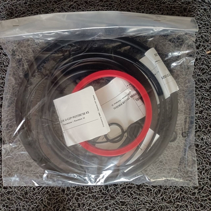 售前询价SWISSBIT 储存卡SFCF4096H1AF2TOIQT523STD全新原装正品