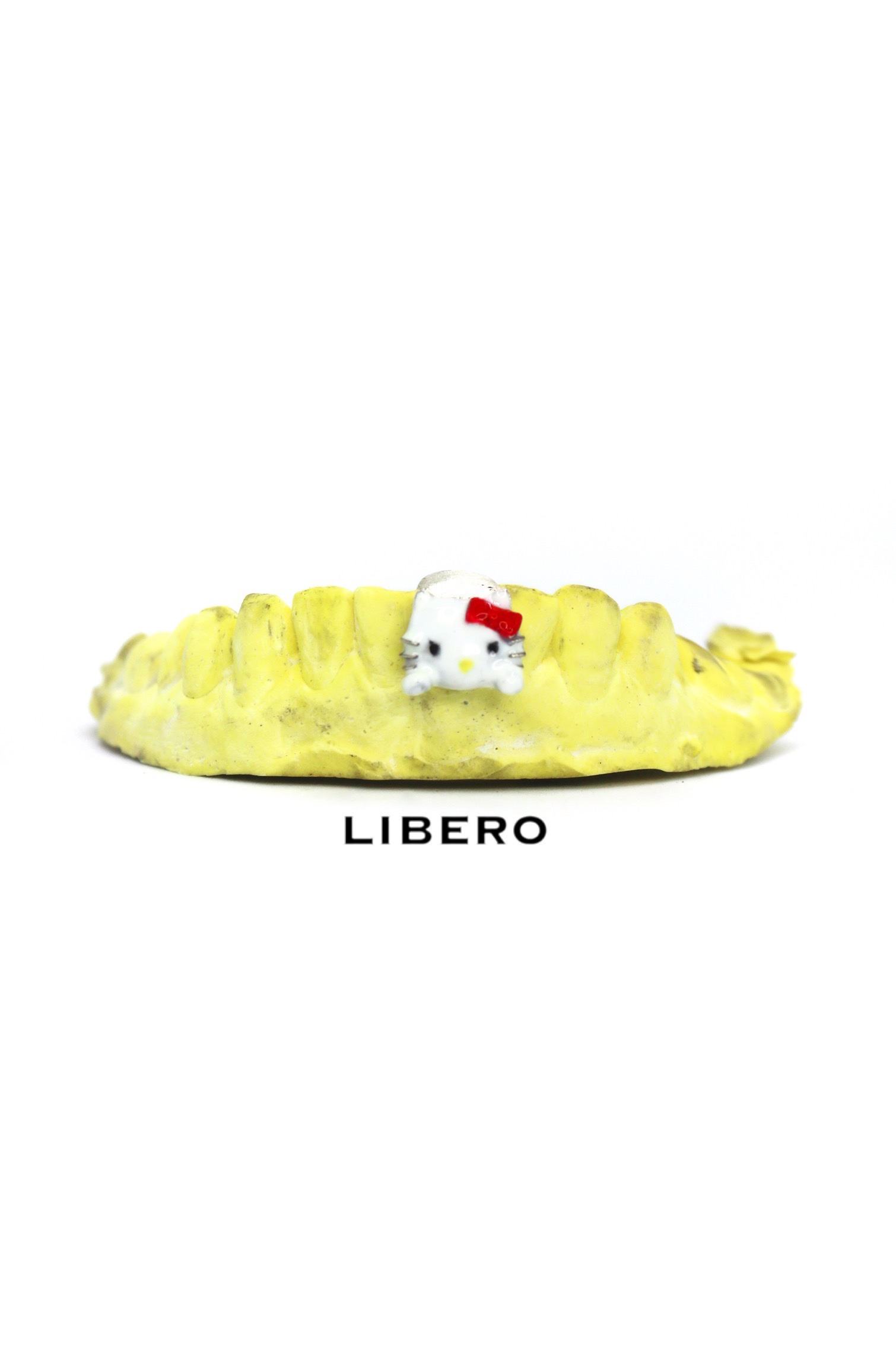 Hello Kitty卡通可爱风格牙饰设计定制 LIBERO自由人