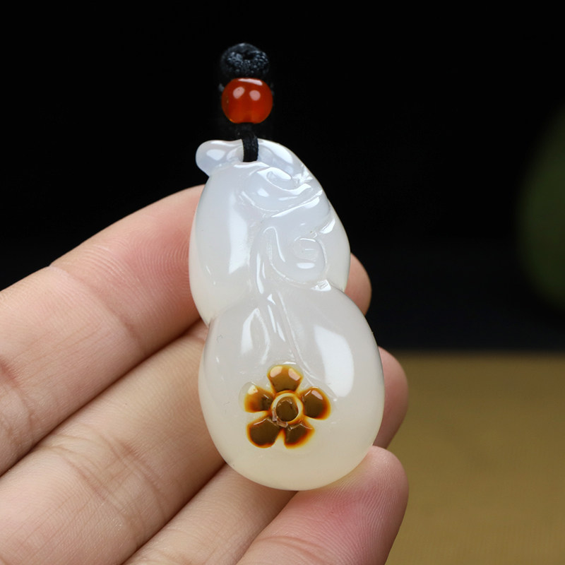 俏色立体福禄寿葫芦玉坠手玩件