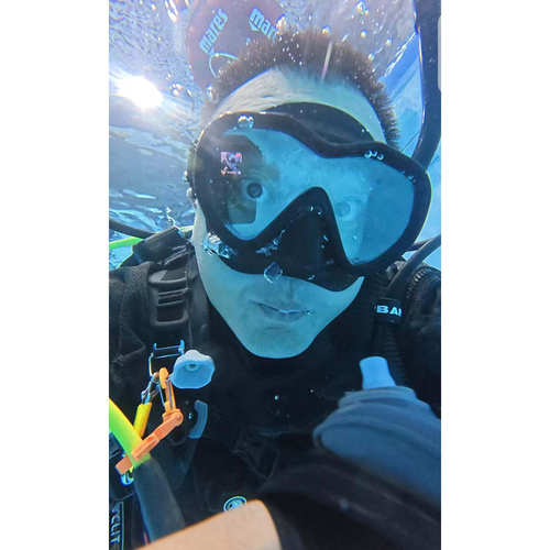 潜水解渴神器水下直饮水壶手