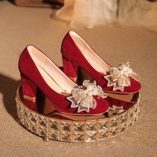 妈妈婚宴鞋子高端粗跟不累脚大码红色婚礼喜婆婆高跟鞋小码33春季