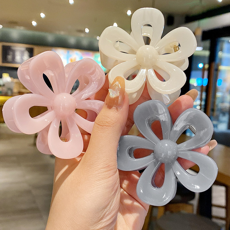 温柔花朵精致百搭简约甜美优雅ins