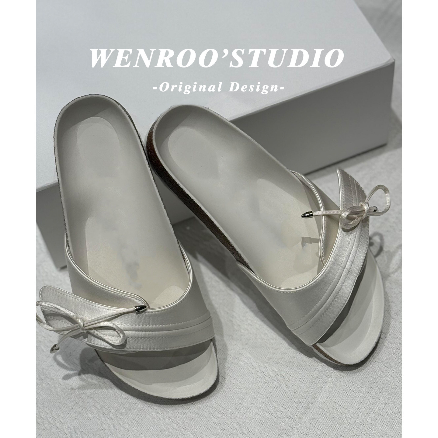 高级感蝴蝶结魔术贴厚底一字带拖鞋女夏外穿白色绝美露趾勃肯凉鞋