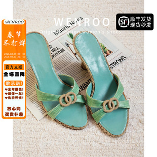 法式气质交叉带坡跟凉鞋女夏外穿2025新款绿色复古露趾高跟凉拖鞋