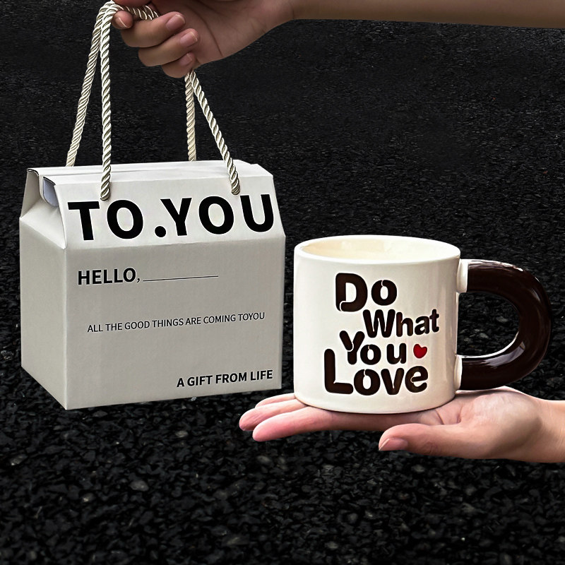 生日礼物女生简约字母马克杯送闺蜜高级感杯子创意伴手礼情侣杯男