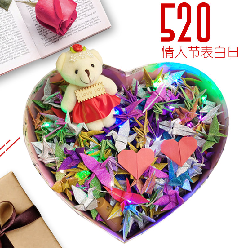 叠好的千纸鹤成品创意礼物