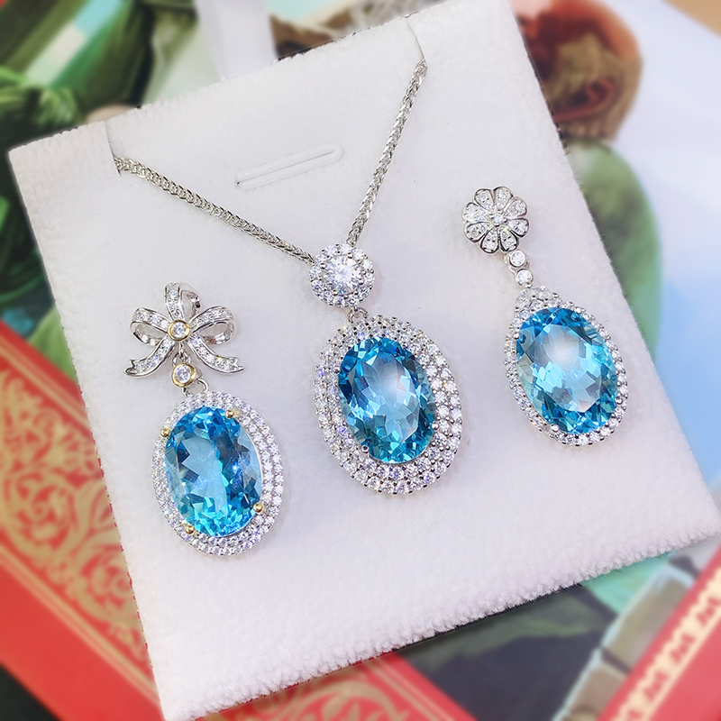 9克拉纯银蓝色礼物托帕石吊坠