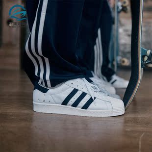 耐磨低帮休闲板鞋 三叶草情侣款 IE3408 阿迪达斯正品 Adidas