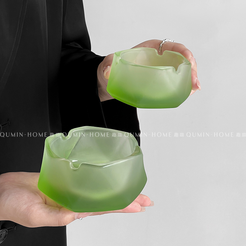 煙灰缸高級感輕奢創意擺件