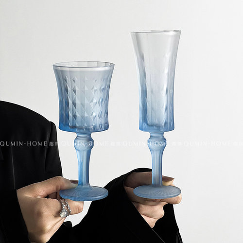 渐变蓝爱丽丝钻威士忌杯