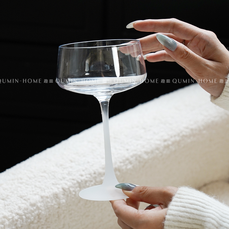 趣皿高级感红酒杯轻奢葡萄酒杯家用高脚杯香槟酒杯玻璃杯子甜酒杯