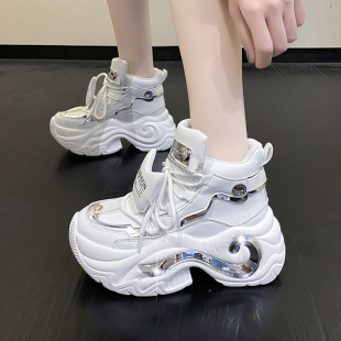 网红老爹鞋女超火2026爆款秋冬季松糕厚底高帮棉鞋女加绒运动鞋子