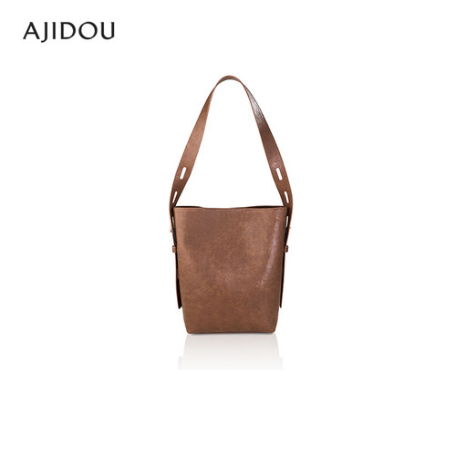 AJIDOU阿吉豆潮流酷感单肩包