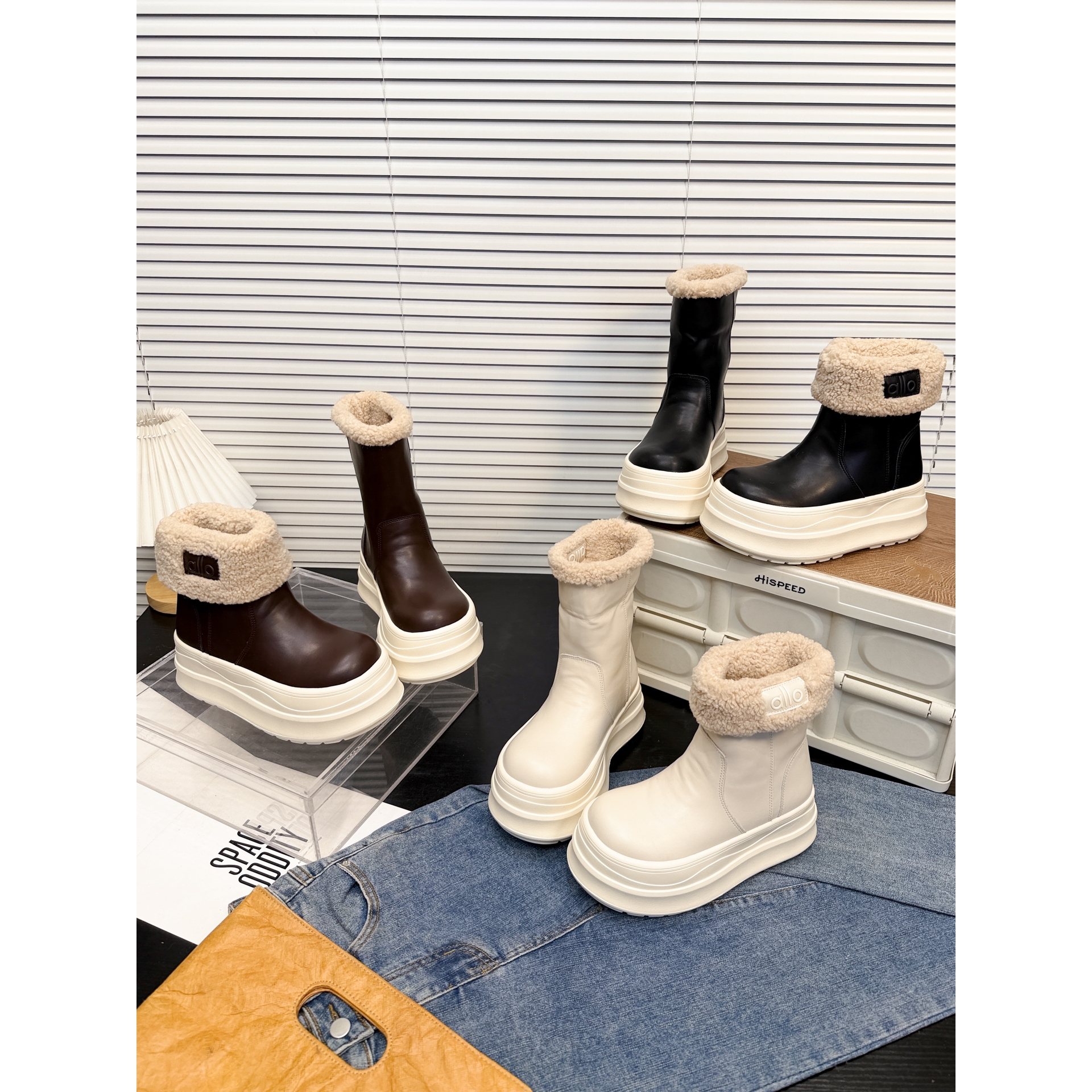 日本OFFCAT两穿防水中筒雪地靴女2025秋冬厚底松糕马丁靴保暖棉鞋