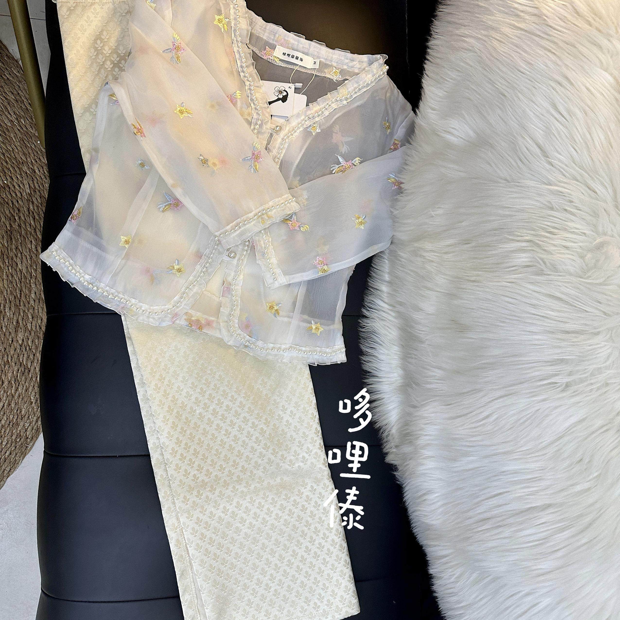 西双版纳哆哩带傣族服装女套装春夏款四色可选旅游穿搭套装长裙