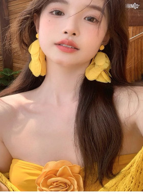 海边度假黄色花瓣流苏耳环女夏季波西米亚风耳钉方圆脸显脸小耳饰
