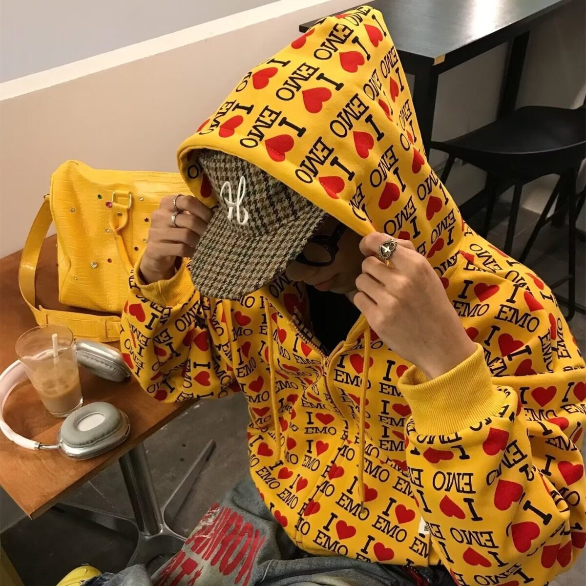 美式复古字母爱心满印黄色连帽卫衣男秋季开衫夹克设计感短款外套