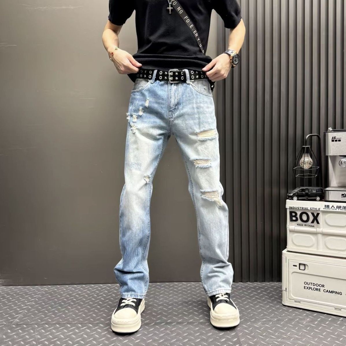 秋季浅色破洞牛仔裤男士潮牌修身小脚弹力刮烂补丁高街休闲长裤子