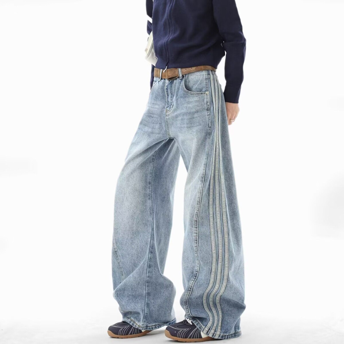 直筒牛仔裤男春秋冬季2026年新款宽松显瘦修身设计感阔腿弯刀裤子