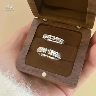 S999纯银碎冰冰指女轻奢高级感情侣戒指小众设计闪光敲面纹指环