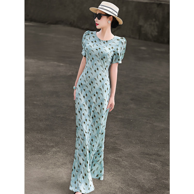 法式度假风泡泡袖印花修身连衣裙