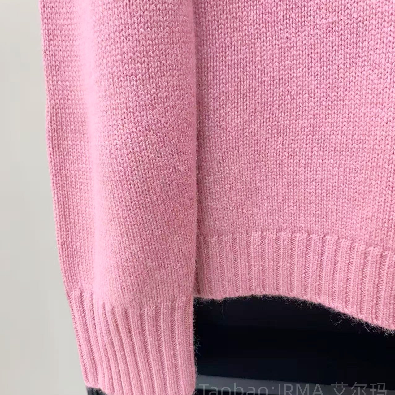 新中式侧翻领盘扣高领羊绒针织衫