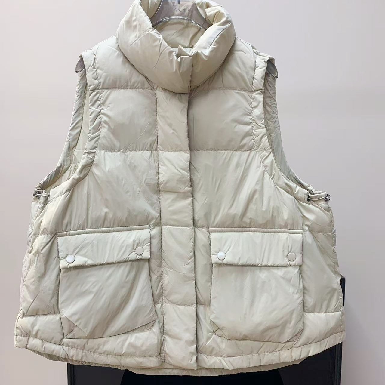 2025秋冬新款羽绒花边马甲