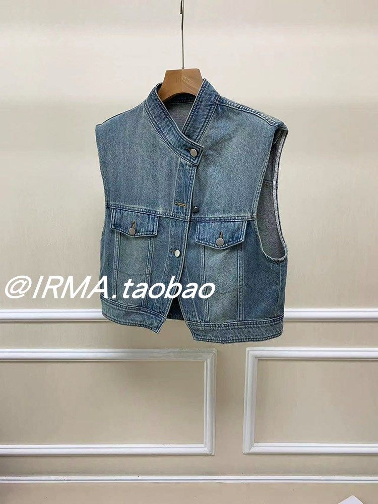 水洗浅蓝色造型垫肩立领牛仔马甲