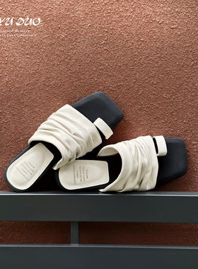 【七与多】3cm/纳帕棉柔羊皮平底拖鞋2025新款软底外出穿夹趾凉拖