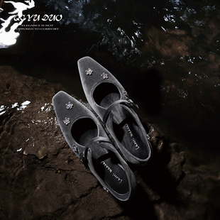 【七与多】羊皮/4cm/花朵水钻内增高单鞋女一字带方头玛丽珍女鞋