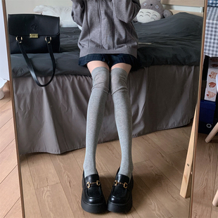 慵懒学院韩国高筒堆堆袜灰色薄棉拼接过膝皱皱长筒袜 films