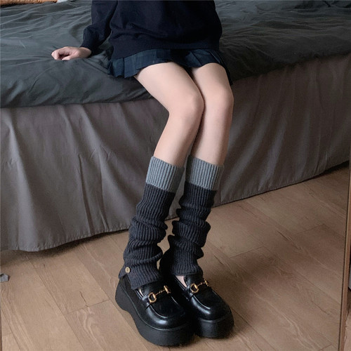 黑灰拼色针织袜套复古美式辣妹