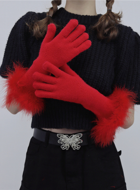 AY To films 新年圣诞氛围红色羽毛手套秋冬保暖针织露指触屏手套