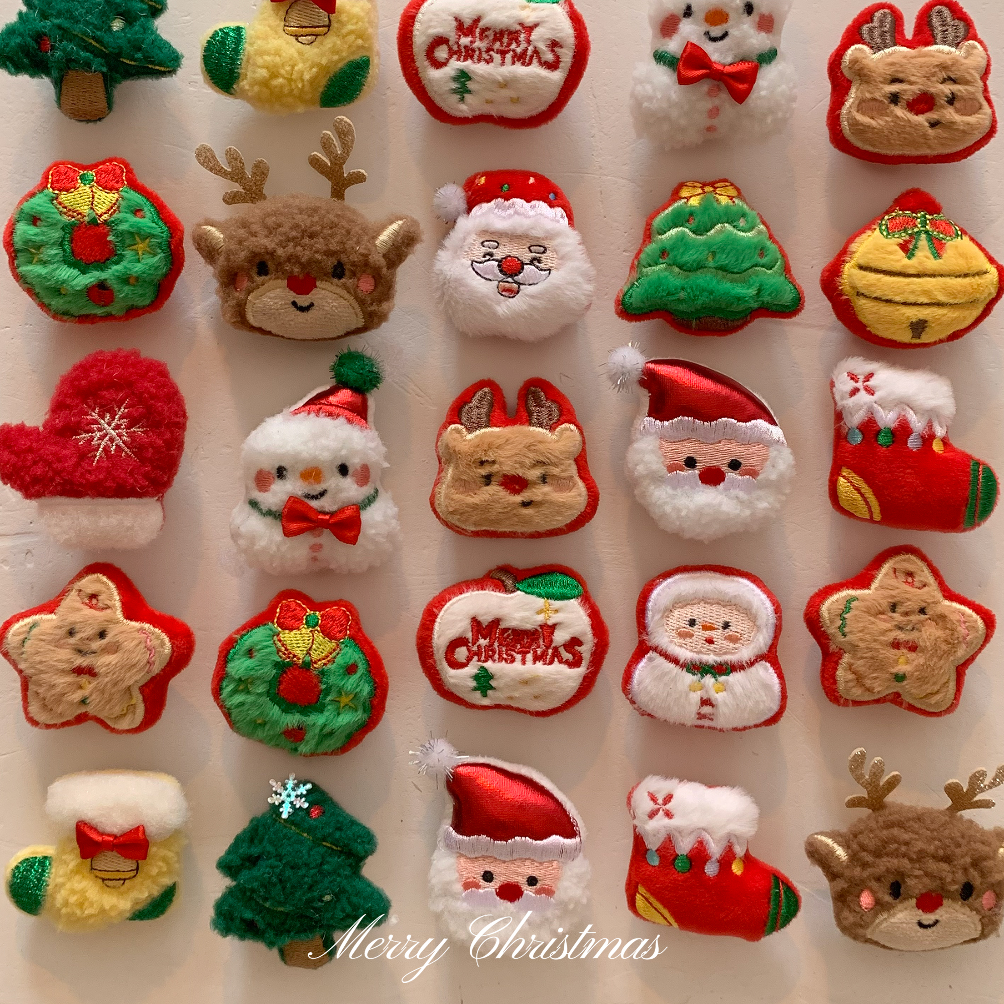 圣诞节毛绒胸针少女心百搭包包饰品配件高颜值氛围装饰挂件小礼物