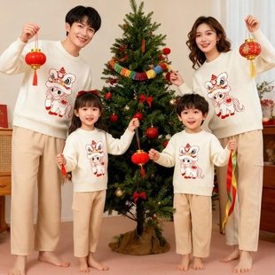 26新年马年亲子装一家三口四口潮图圆领印花加厚保暖毛衣亲子装