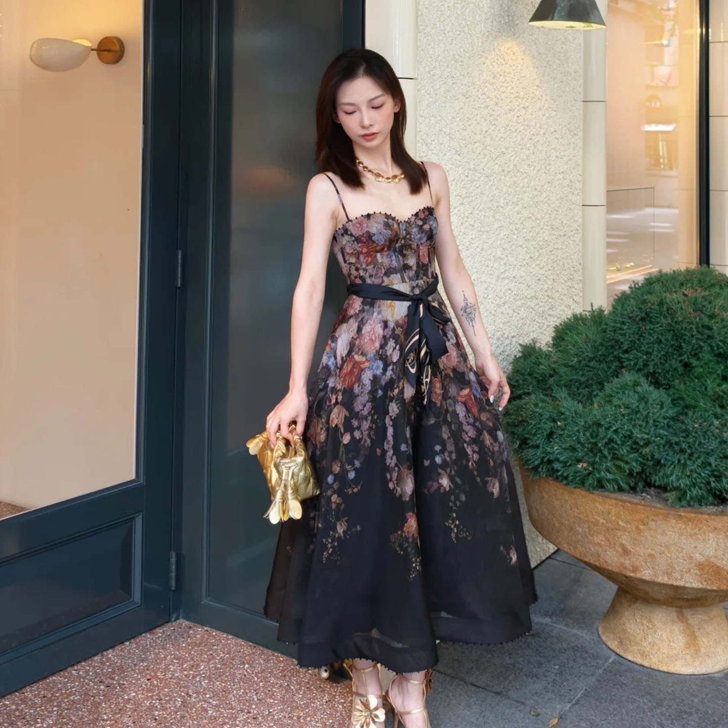 Z家春夏野餐印花束腰吊带连衣裙图片