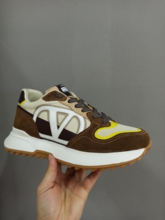 高品质休闲运动男鞋配色亮眼时尚轻底舒适防滑耐磨穿脱透气真皮