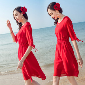 红色沙滩裙女夏2023新款巴厘岛海边度假裙海南三亚连衣裙裙子