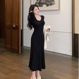 黑色针织连衣裙女2026春秋季内搭打底毛衣裙v领修身新年过年裙子