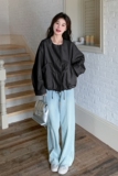 设计感下摆抽绳棒球服皮衣外套女2025年春季新款宽松休闲机车夹克，女装短外套，浙宝099