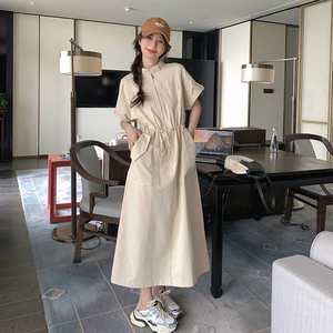 慵懒松弛感韩系收腰杏色连衣裙女夏季2025新款减龄简单大方衬衫裙图片