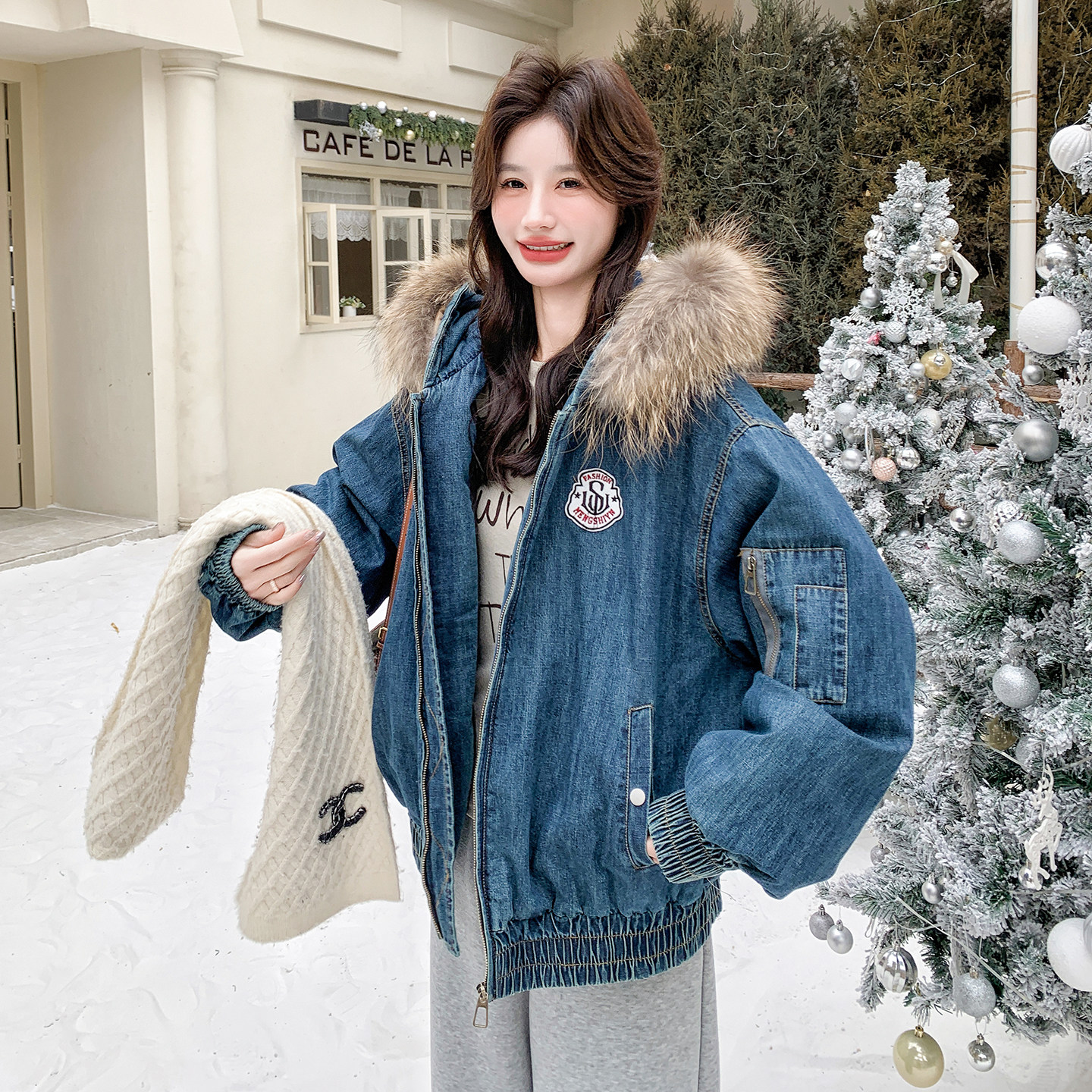 新款现货真毛领水洗牛仔羽绒服099-10385-p335-k508，女装羽绒服，浙宝099