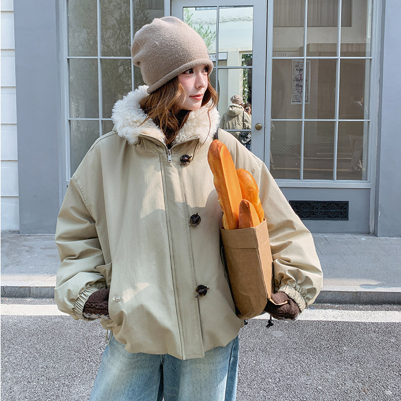 新款现货羊羔皮拼接羽绒内胆90绒派克服099-10359-P265-K398，女装派克服，浙宝099