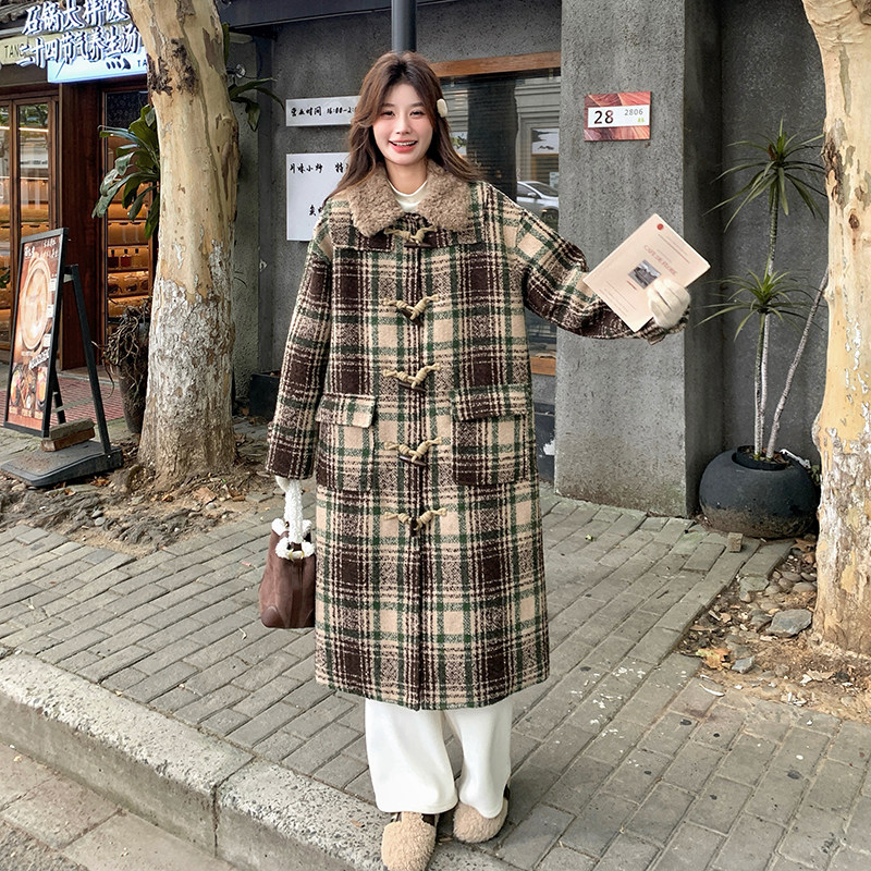 格子超好看毛呢外套女长款复古加厚2024冬翻领羊羔毛时尚呢子大衣,女装毛呢外套,浙宝099
