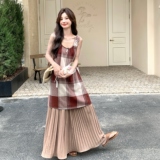 法式格纹v领背心连衣裙套装女2025新款复古高级感半身裙两件套，女装连衣裙，浙宝099
